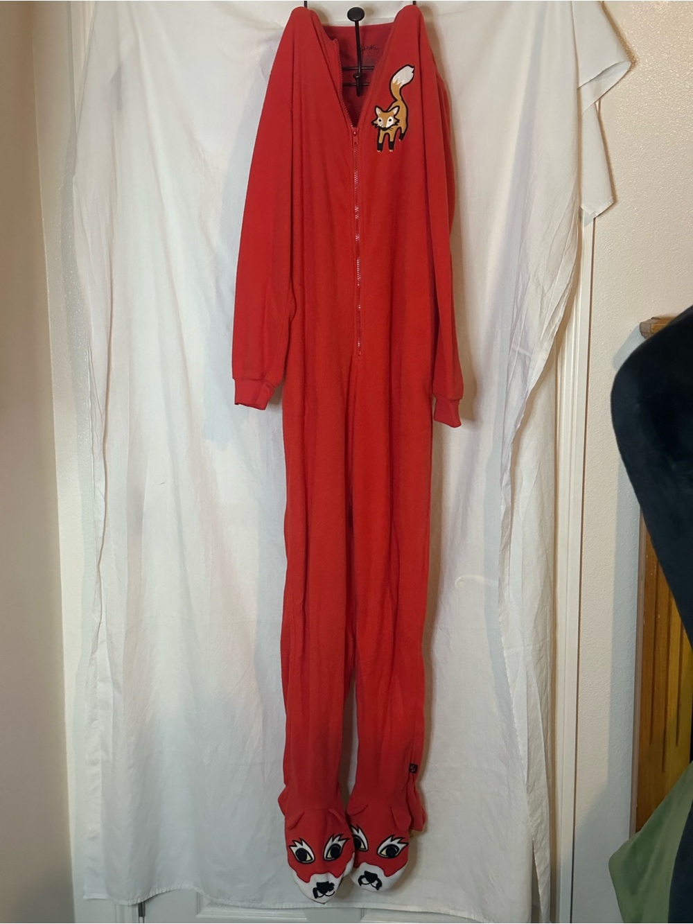 NWOT Nick & Nora Red Fox Footed, Pocketed One-Piece Pajamas